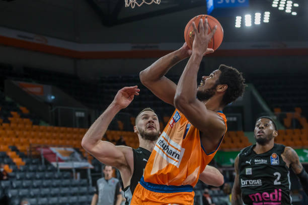 低于联盟平 低于联盟平